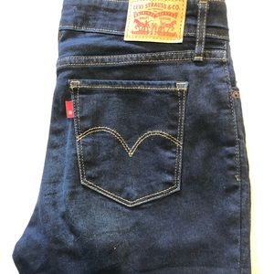 Levi’s 711